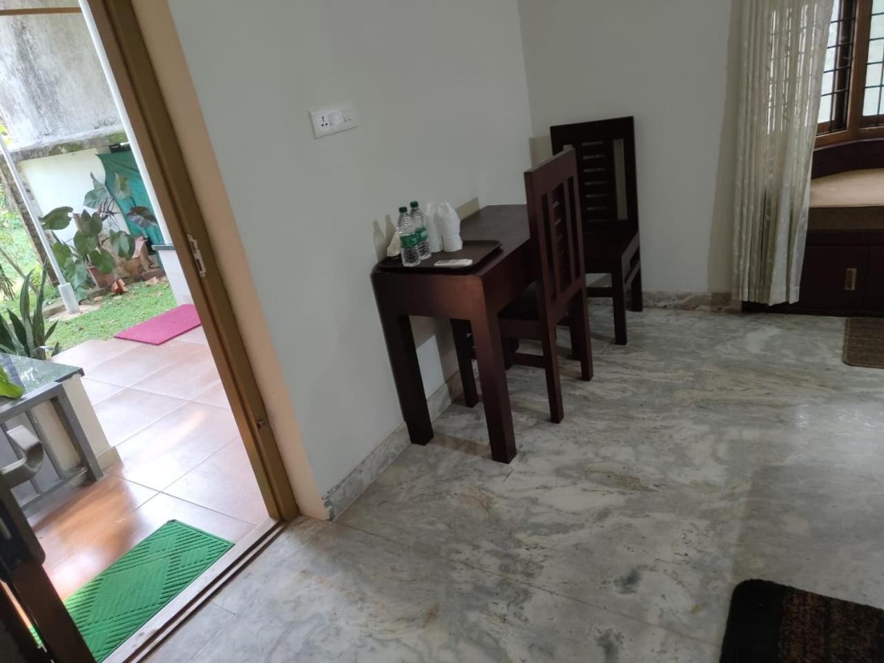 Maleyam Homestay Riverside Kozhikode Exterior photo