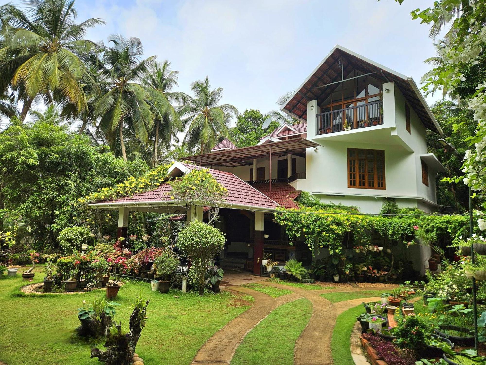 Maleyam Homestay Riverside Kozhikode Exterior photo
