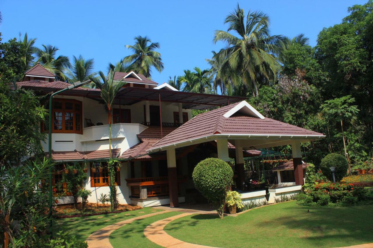 Maleyam Homestay Riverside Kozhikode Exterior photo